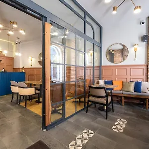 Otel Balo, İstanbul